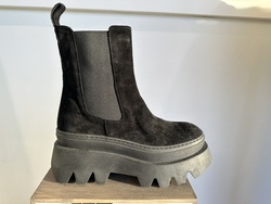 Crosta Negro H-Arete  - KMB