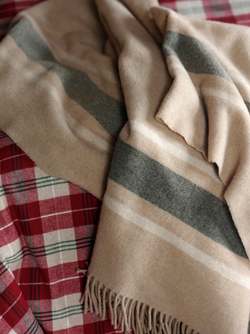 Rutete Ullpledd 130x170cm  - Lexington