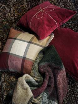Rutede Pledd i Mohair Ullblanding 130x170cm  - Lexington