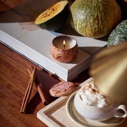Duftlys - Spiced Pumpkin Latte 113g, 25t  - Voluspa