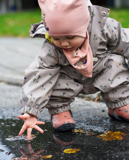 Førehandsbestilling! Kattnakken Regndress baby - forventa levert i februar Månefjell - Kattnakken