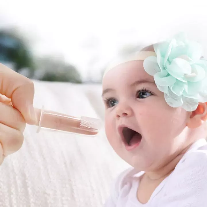 MOMBELLA FINGER TANNBØRSTE Fingertannbørste - Mömbella
